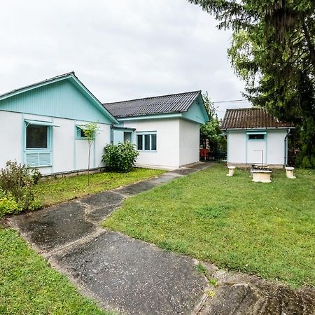 Penge Bungalók Balatonalmádi Exterior foto